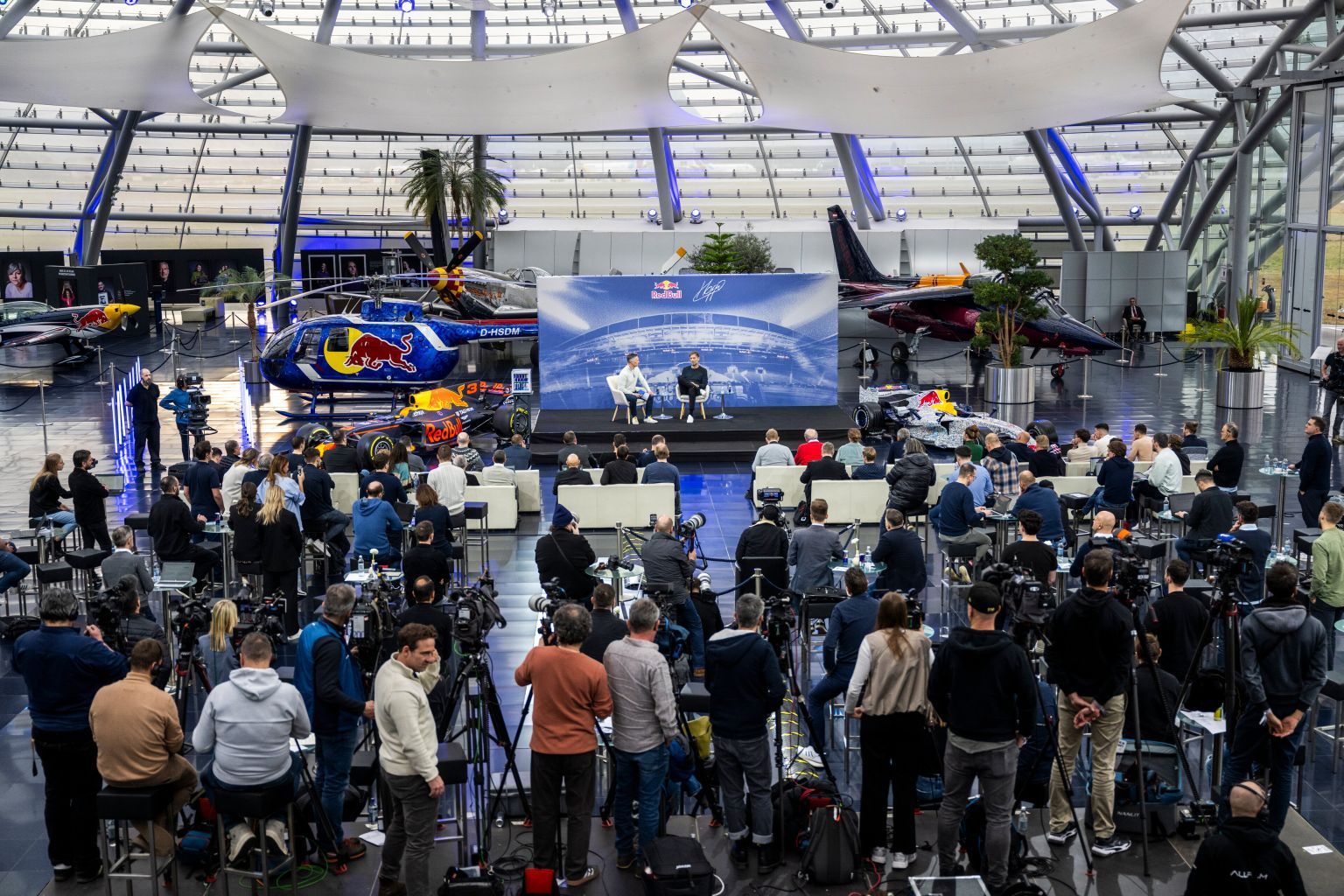 Njemački nogometni stručnjak Jürgen Klopp zvanično se pridružio Red Bullu, a njegova misija je da dugoročno utiče na mrežu klubova