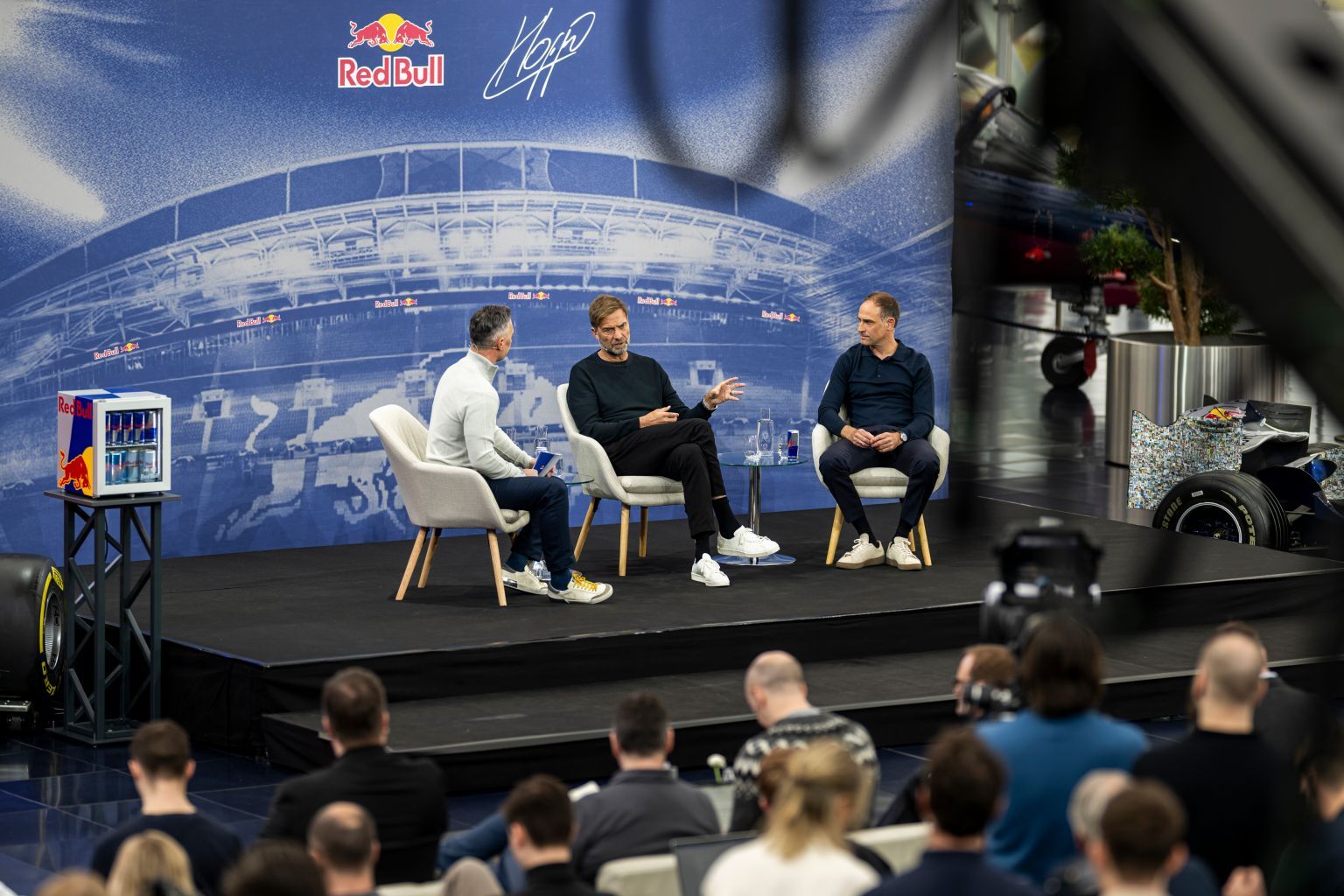 Njemački nogometni stručnjak Jürgen Klopp zvanično se pridružio Red Bullu, a njegova misija je da dugoročno utiče na mrežu klubova