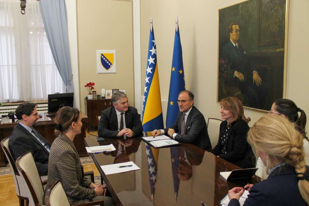 Sagovornici su naglasili važnost poštivanja zakona i elementarnih evropskih vrijednosti za postizanje vladavine prava, sigurnosne, političke i ekonomske stabilnosti