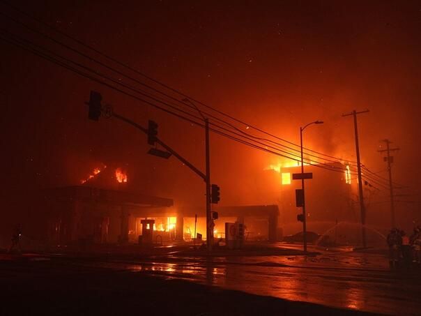 Stanovnici su već bili na ivici dok je još više požara izbilo širom regije Los Angelesa, traumatizirajući milione ljudi koji osjećaju da im se nakon četiri dana ne nazire kraj.