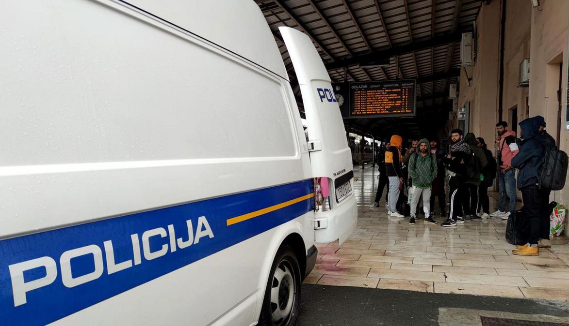 Raste broj migranata, ali i krijumčara: BiH se mora pripremati za nove udare na granicu