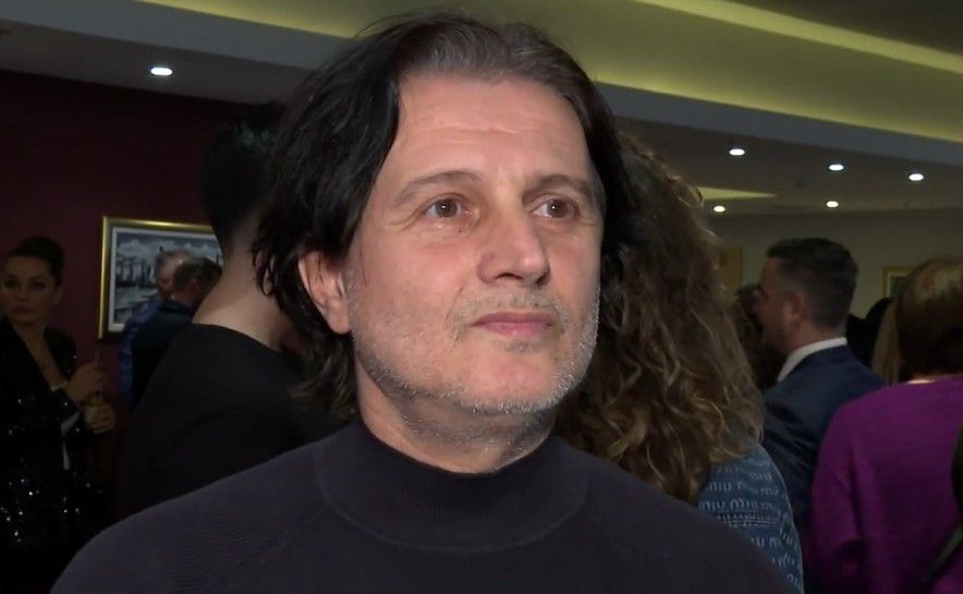 Uspio je stići i na na promociju nove pjesme Elvire Rahić gdje je ujedno najavio i nove projekte