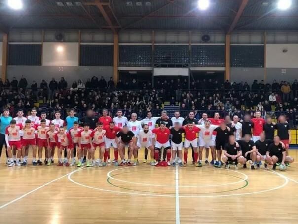 Na humanitarnom turniru nastupili su vetereani i juniori Veleža, ekipa KNRA i Futsal klub Velež