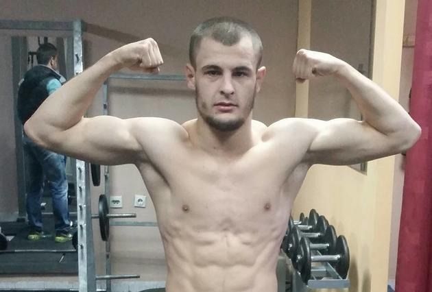 Za Emira novopazarska šira javnost prvi put je čula prije više od desetak godina kada je kao mlad kikbokser redom rušio svoje protivnike