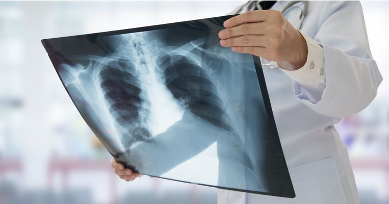 Liječnici su je upozorili da bi ova situacija mogla postati kobna u bilo kojem trenutku zbog opasnog položaja stranog tijela