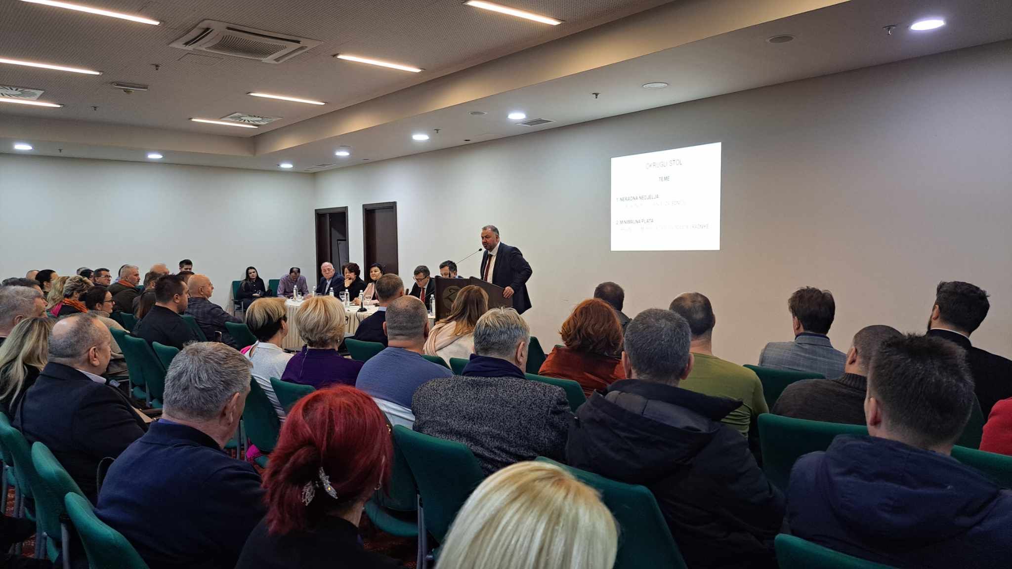 "Govorimo o nametnutoj neradnoj nedjelji i nametnutoj Uredbi o minimalnoj plati bez konsultacije s našim privrednicima"