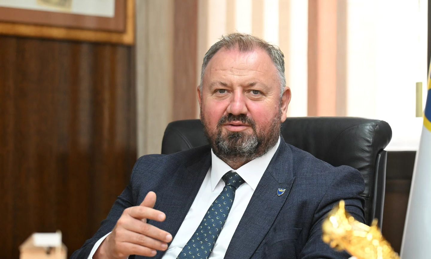 Šibonjić objašnjava i kako podaci govore da je povećanje minimalne plate u FBiH dovelo do rasta troška bruto plate za čak 65%