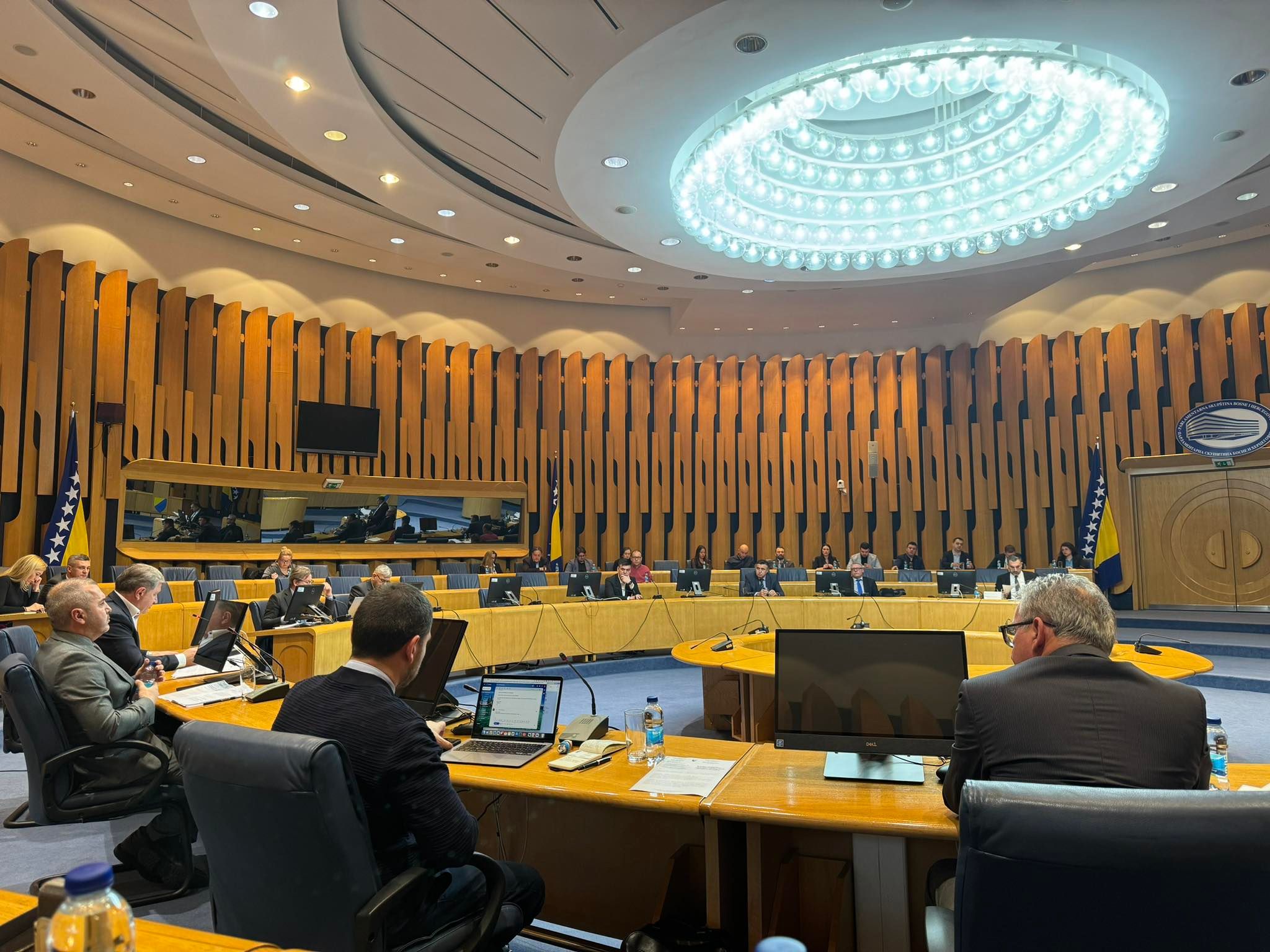 Inače, samit je trebao biti održan u Neumu u decembru ali je tender propao pa je samit i otkazan što je proizvelo diplomatski skandal