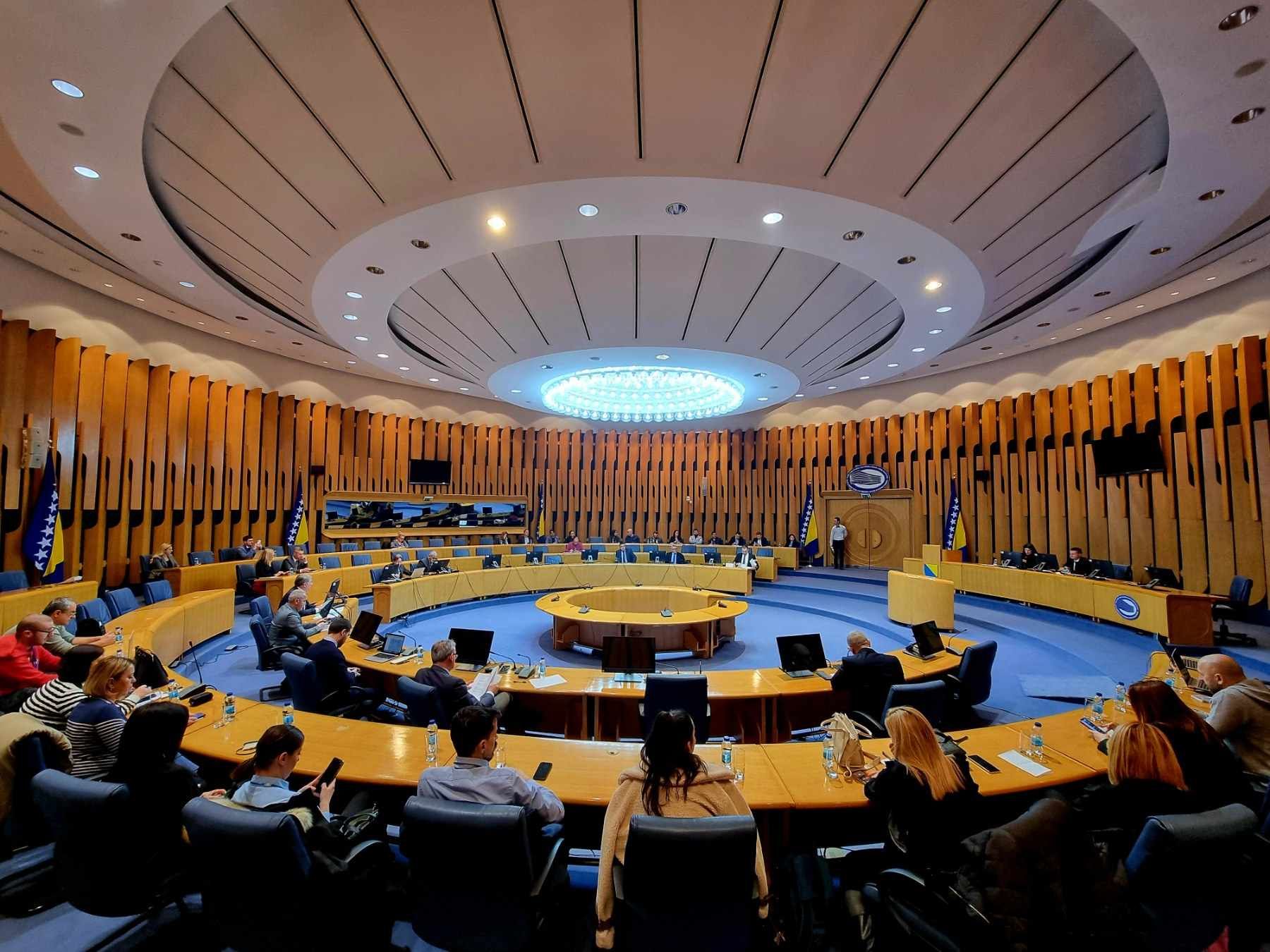 Inače, samit je trebao biti održan u Neumu u decembru ali je tender propao pa je samit i otkazan što je proizvelo diplomatski skandal