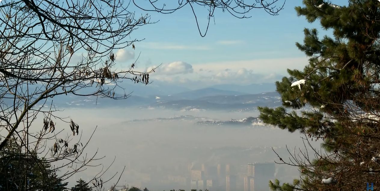 Posebno je situacija teška u glavnom gradu BiH, gdje je zrak prema indexu opasan za stanovništvo
