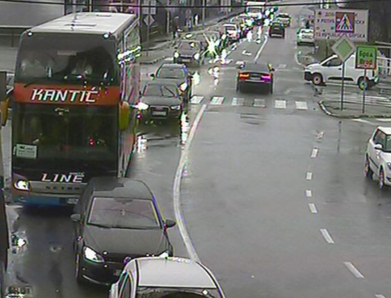 Dijaspora odlazi iz BiH: Duge kolone na izlazima iz zemlje