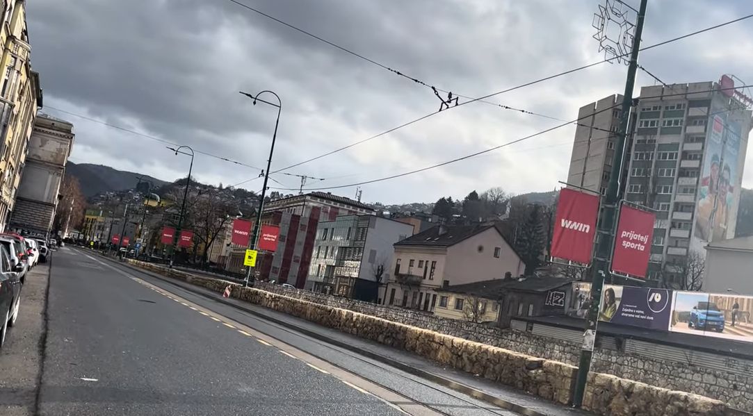 Snijeg i led su se potpuno istopili, a nije ni čudo, s obzirom da je u Sarajevu zabilježeno 13 stepeni u Sarajevu