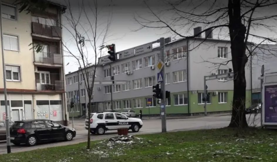 Jedan od problema je i što kapaciteti Policijske akadamije MUP-a FBiH, koja školuje policijski kadar, trenutno nisu dovoljni da pokriju potrebe svih kantona za policijskim kadrom