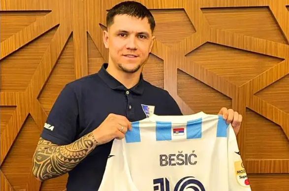 Najznačajniji dio karijere Muhamed Bešić je proveo u Evertonu, za koji je odigrao 56 utakmica