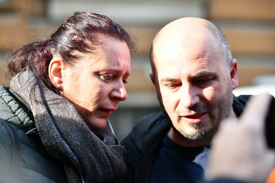 Rodbina ubijene Emire Maslan prisustvovala je današnjem izricanju presude kojom je Anel Bećirović osuđen na jedinstvenu kaznu od 20 godina zatvora.