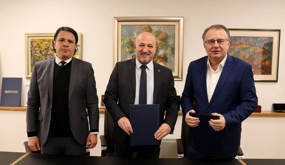 Predsjednik Sindikata Samir Kurtović izrazio je zadovoljstvo današnjim potpisivanjem sporazuma