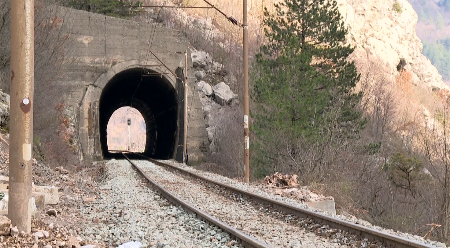 pruga je visila u zraku mjesecima, dok turski stručnjaci nisu došli pomoći