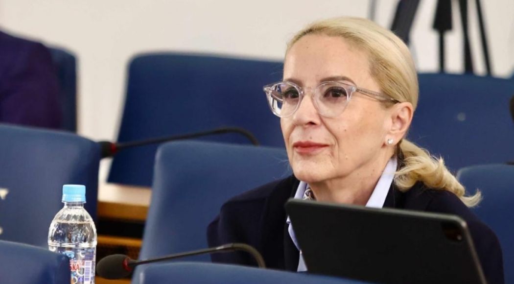 Skupština Kantona Sarajevo će uskoro odlučivati o smanjenju porodiljskih naknada koje će se sada obračunavati prema najnižoj, umjesto prosječnoj plati u Federaciji BiH.