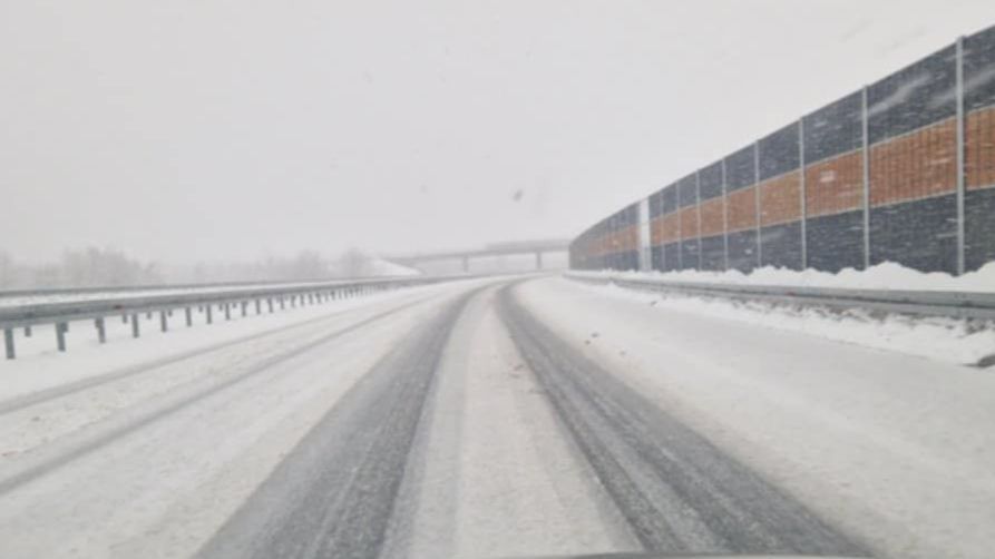 Otežan je saobraćan na Karauli, odnosno putu Olovo - Kladanj