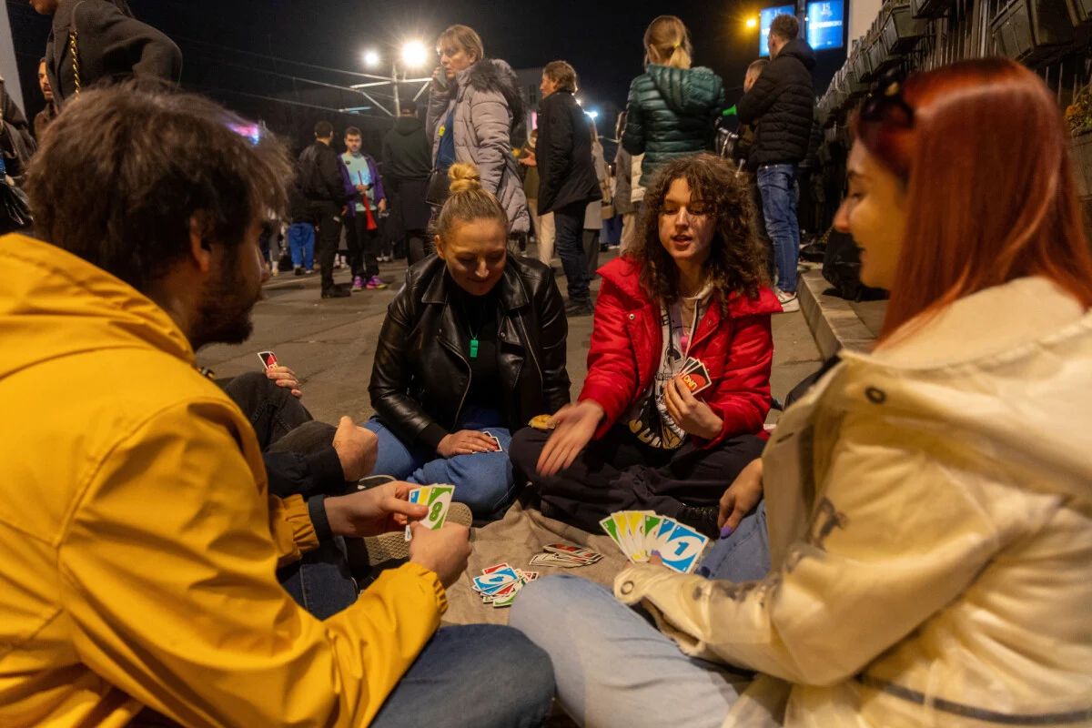 Završena blokada u Beogradu: Studenti noć proveli na ulicama, Vučić ih pozvao na dijalog