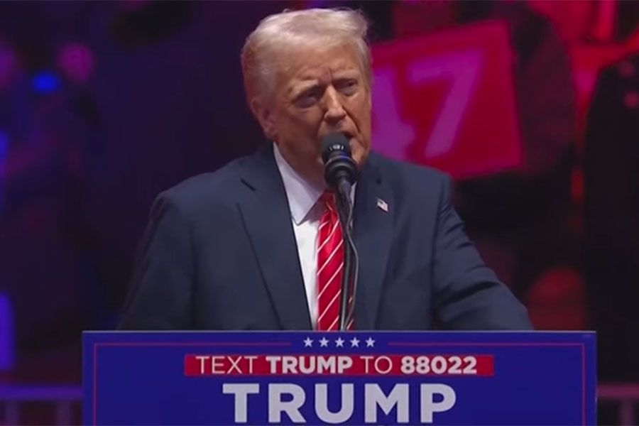 Ovo je obećanje bilo jedno od ključnih zaključaka s njegovog skupa na kojem su hiljade Amerikanaca čekale na hladnoći i snijegu ne bi li uspjeli vidjeti Trumpa.