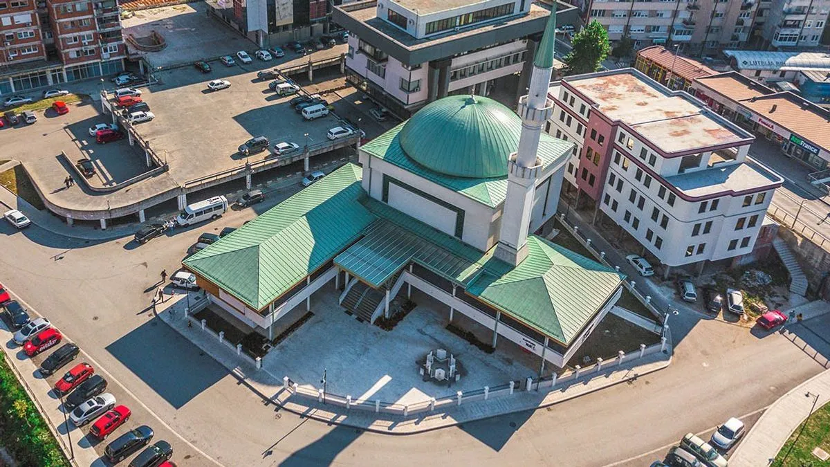  Zalihiću je, po prijedlogu Tužilaštva, nakon hapšenja određen pritvor zbog opasnosti od bjekstva, uticanja na svjedoke i ponavljanja krivičnog djela