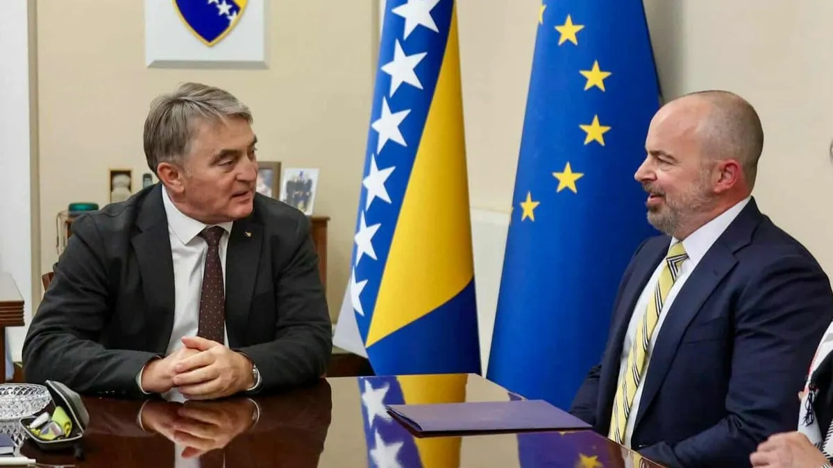 Komšić se sastao sa Ginkelom: Razgovarano je o potrebi stabilizacije političkih prilika