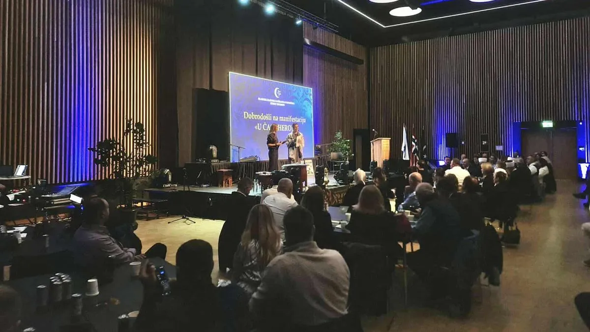 Jer nama slobodu niko nije poklonio za nju smo se borili, životima je branili...