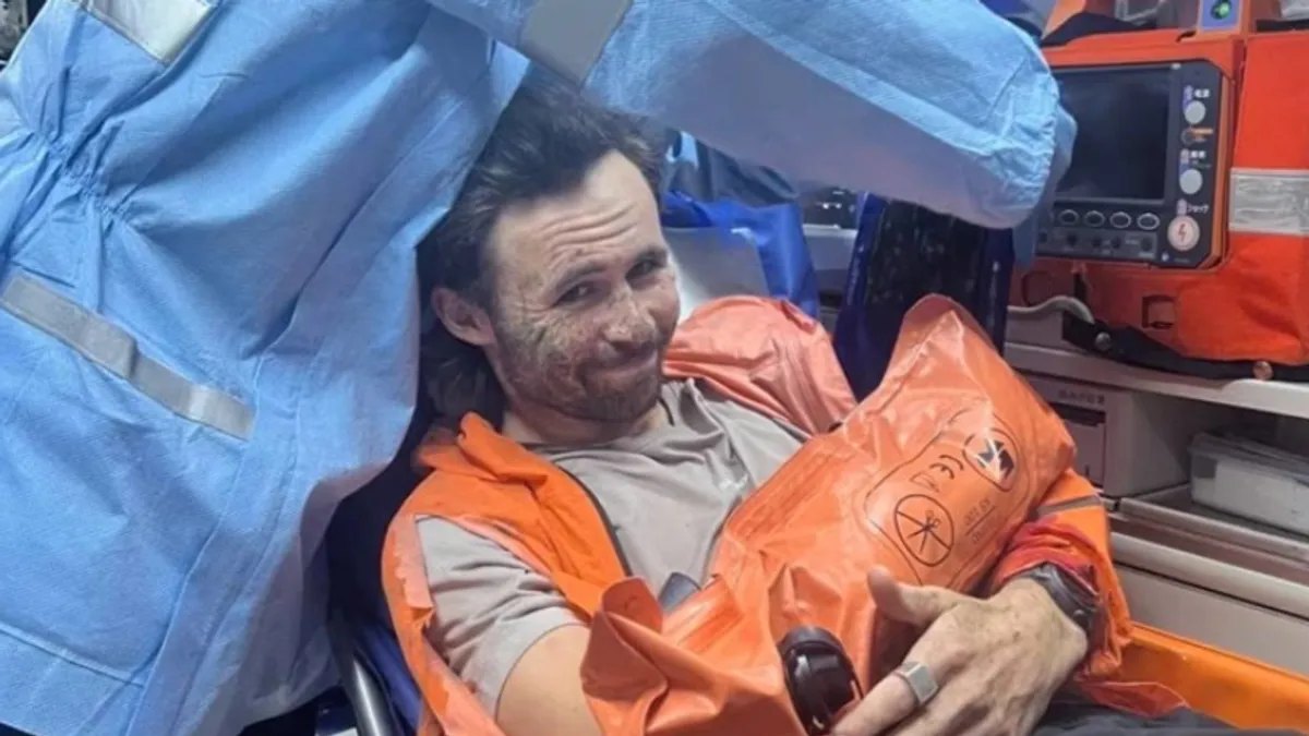 Halloran je odlučio da neće bježati, strahujući da bi ga medvjed sustigao i napao s leđa