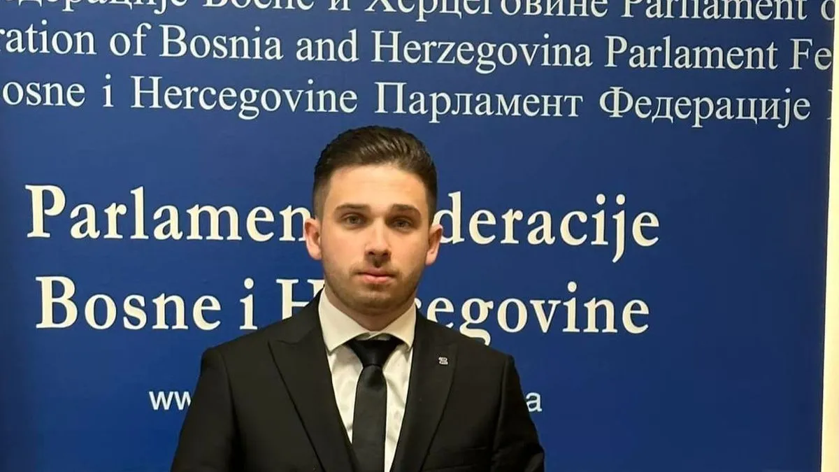 Vrijeme je da se zaštite građani, a ne da se tolerira neosnovano dizanje cijena osnovnih energenata, poručio je Isak