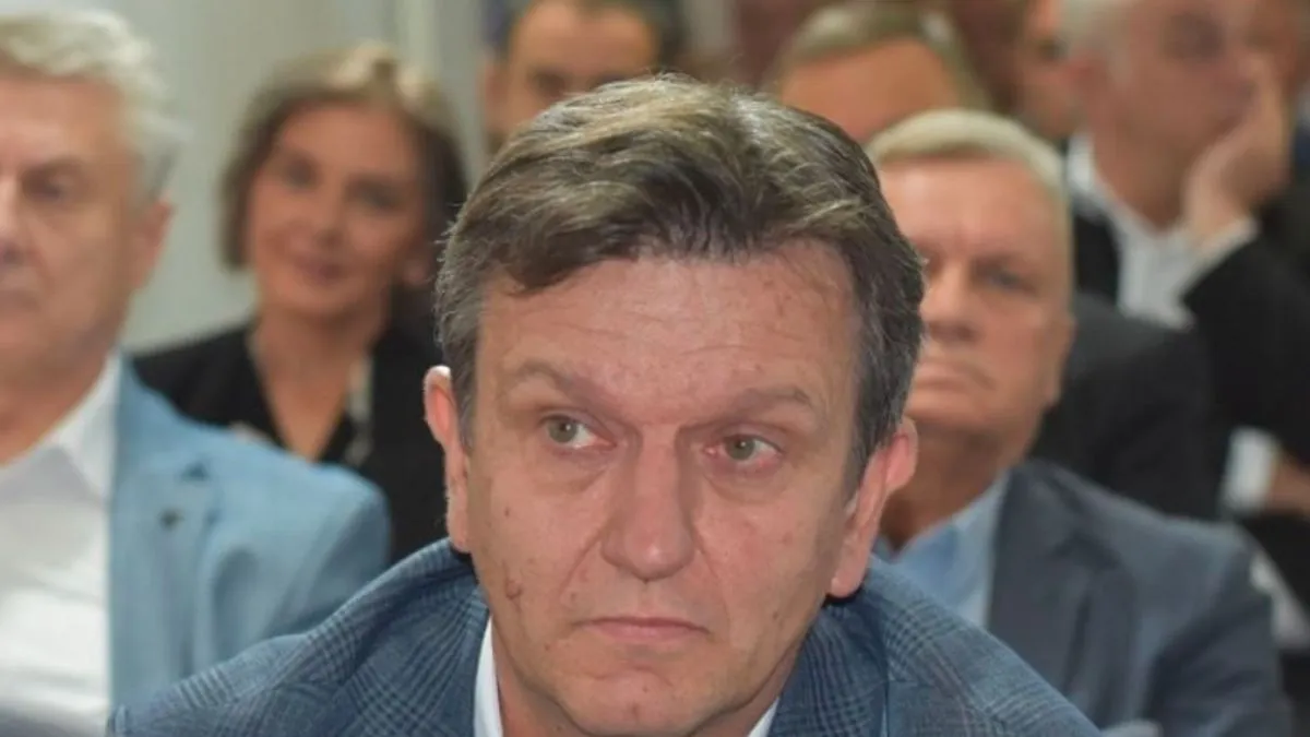 On je kazao da je prijedlog da on bude kandidat na izborima isprva i njega iznenadio, ali da je sve ipak pomno isplanirano.