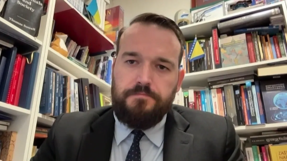 Da li su u okviru tog pisma poslane indirektno i neke prijetnje, upitao je Čavalić.