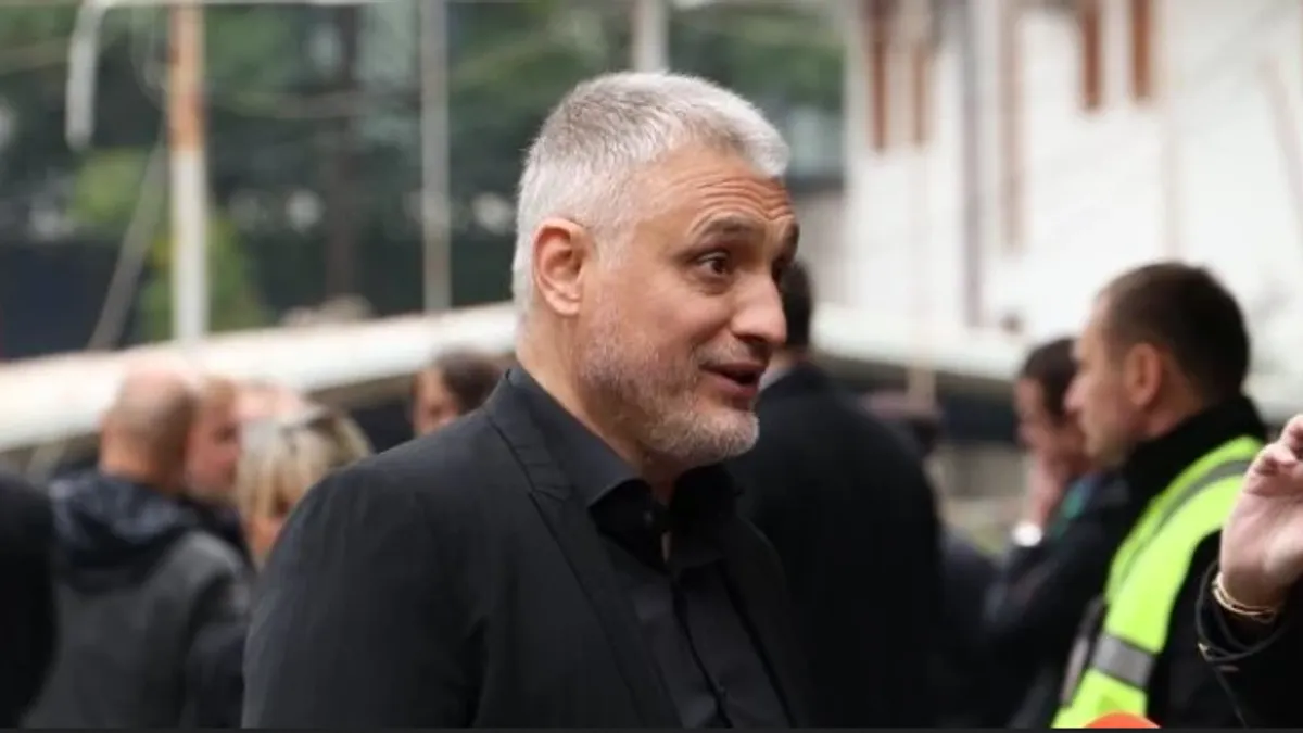 Jovanović je u prvom trenutku bio iznenađen, kao i njegov prijatelj koji je bio s njim u autu
