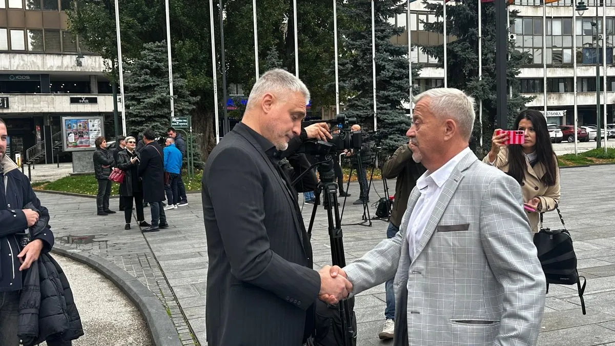 Jovanović je u prvom trenutku bio iznenađen, kao i njegov prijatelj koji je bio s njim u autu