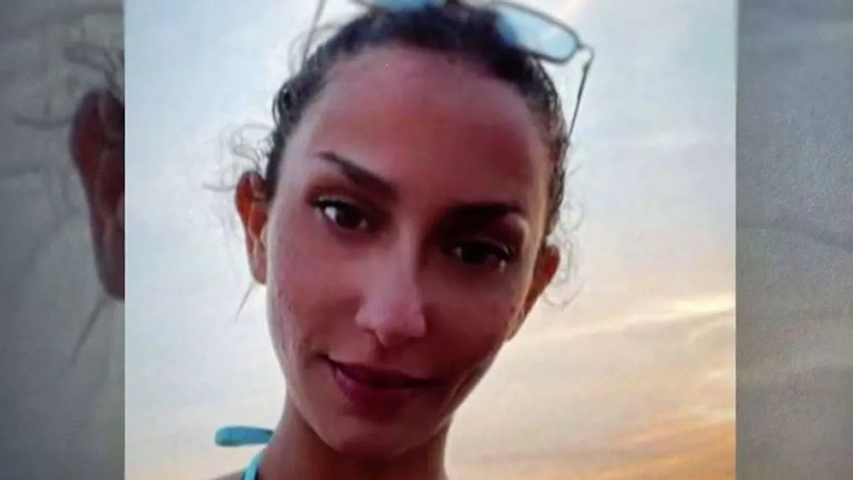 Žrtva, kći domara zgrade, vraćala se iz škole kada ju je Benkired namamila u stan svoje sestre i ugušila ljepljivom trakom