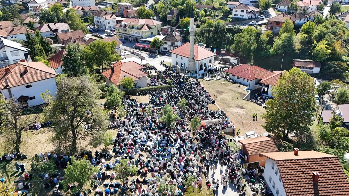 Reis Kavazović u Gradačcu: Ovdje bi trebao biti naš sin Fadil Novalić, borio se za ovaj narod