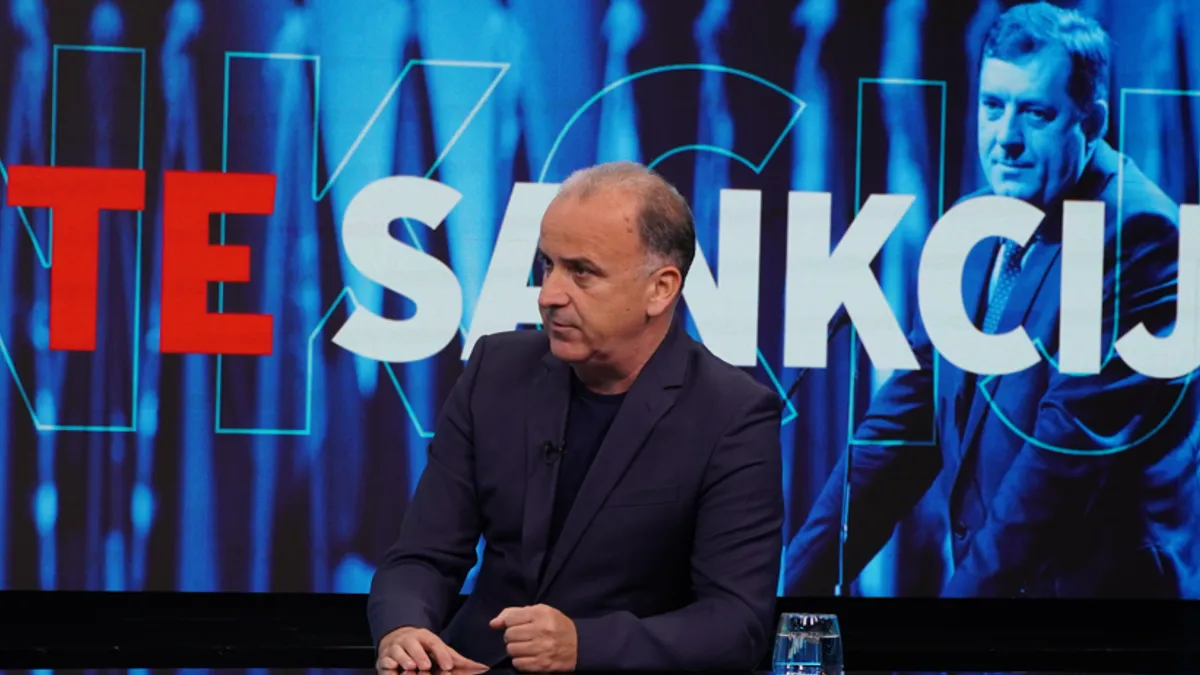 Bosna i Hercegovine je potresena brojnim političkim ali i kriminalnim aferama dok je istovremeno vlast u potpunoj blokadi