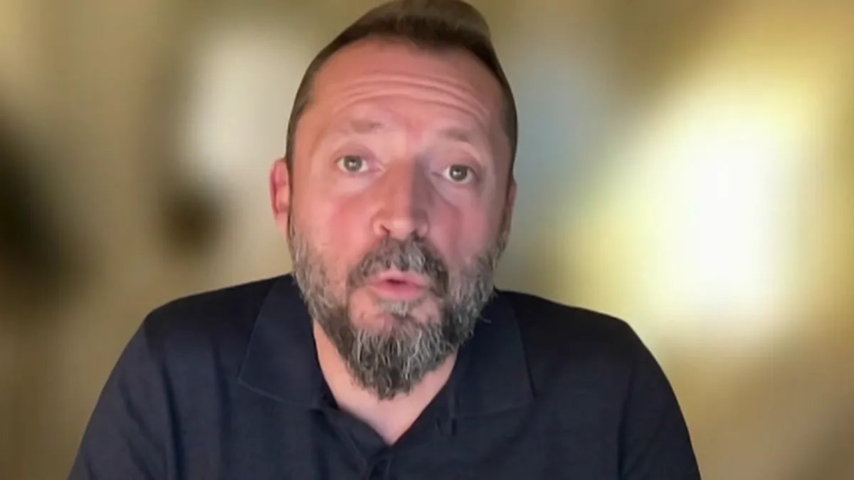 I dok Dodik pozorno gleda u izborne kalendare, budžete i satnice, kremljinski i beogradski aparat čeka - jer onaj koji zakasni, zaključaće vrata sa unutrašnje strane.