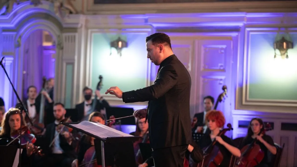 Oživljavati ljude i događaje muzikom znači izvlačiti i nečije uspomene na jarko svjetlo. 