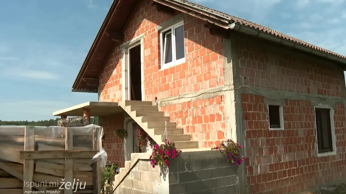 ''Bog zna nekad 'ošinuti po ušima', i onaj ko može pomoći - neće; ja sam sam ovdje, jedva čekam da svane da izađem napolje, noć je najgora''