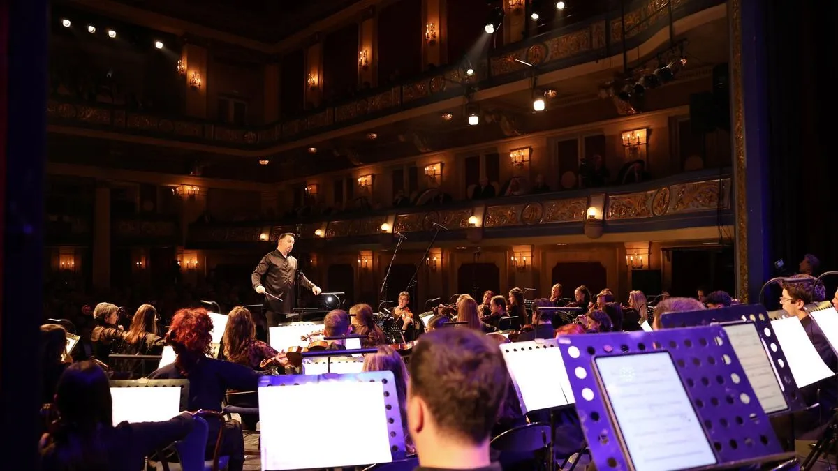 Nosilac djela je ideja slobode koja odjekuje i odiše čežnjom – istom onom koju su živjeli Izetbegović i njegovi savremenici