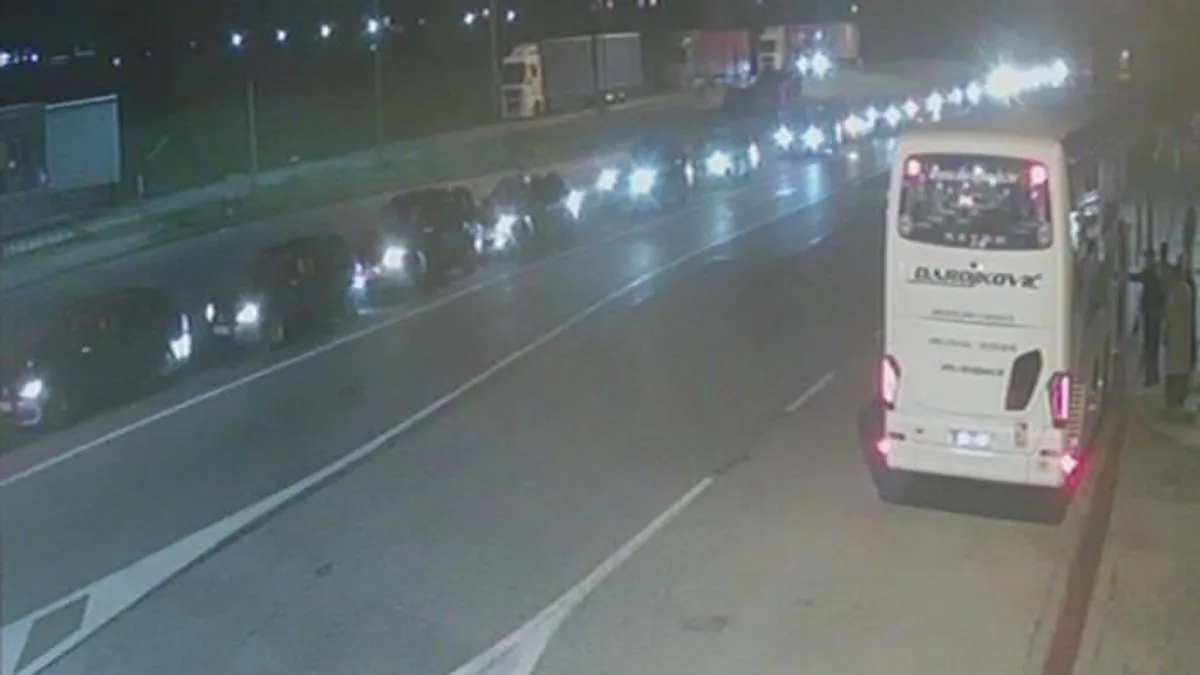 Zabranjen je saobraćaj za vozila preko pet tona najveće dozvoljene mase na graničnom prijelazu Karakaj 