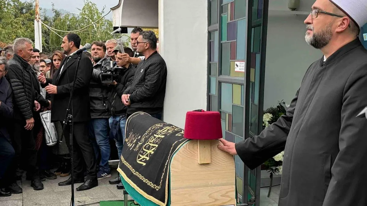 Veliki broj ljudi je prisustvovao dženazi i ukopu na Barama