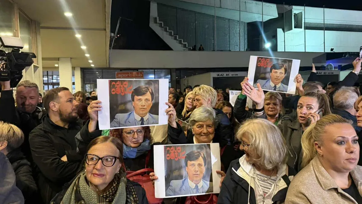 Halid je bio poznat kao čovjek koji je svojim glasom i karakterom spajao generacije, narode i zemlje