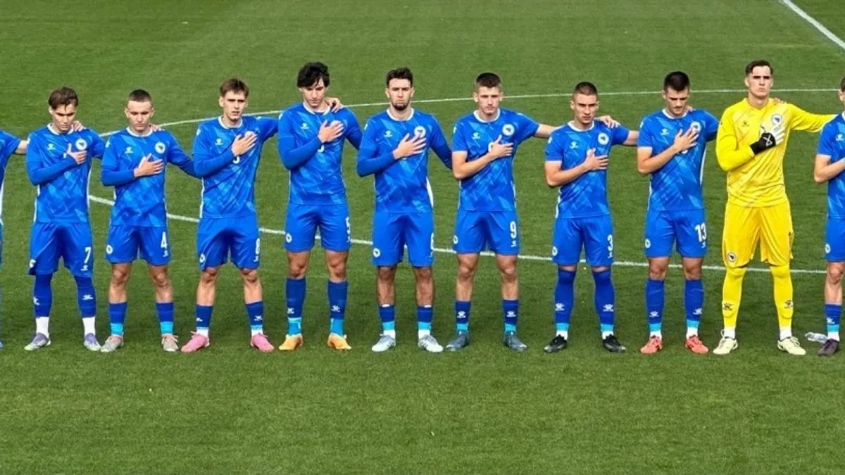 U-18 reprezentacija Bosne i Hercegovine poražena je na gostovanju u Telkiju sa 0:1 od selekcije Mađarske.