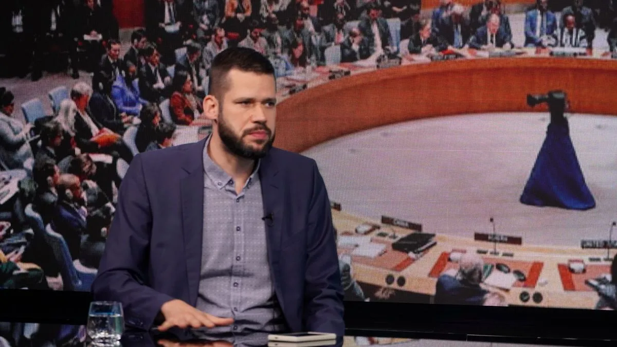 Ovo je samo nastavak one politike koja je ukinula USAID, koja smanjuje broj američkih trupa, izvan SAD, tako da Amerikanci polako idu u svojevrsni izolacionizam