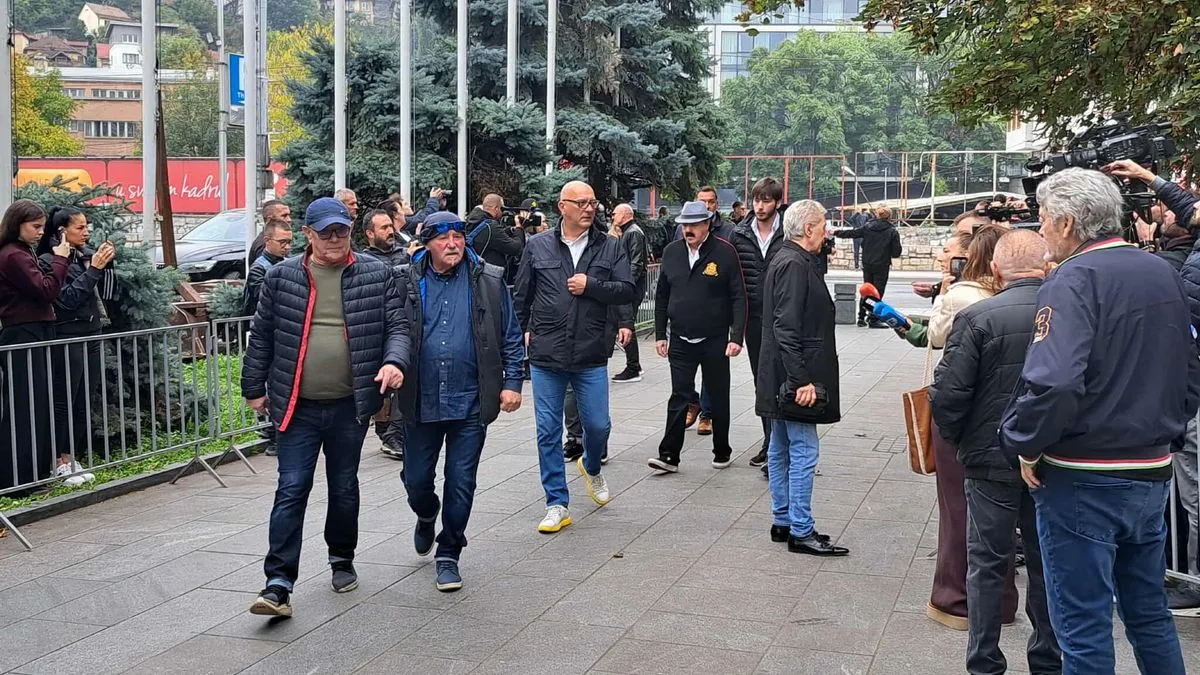 Tu će se posljednji put čuti njegove pjesme, poruke prijatelja, i sjećanja na čovjeka koji je svojim glasom spajao generacije.
