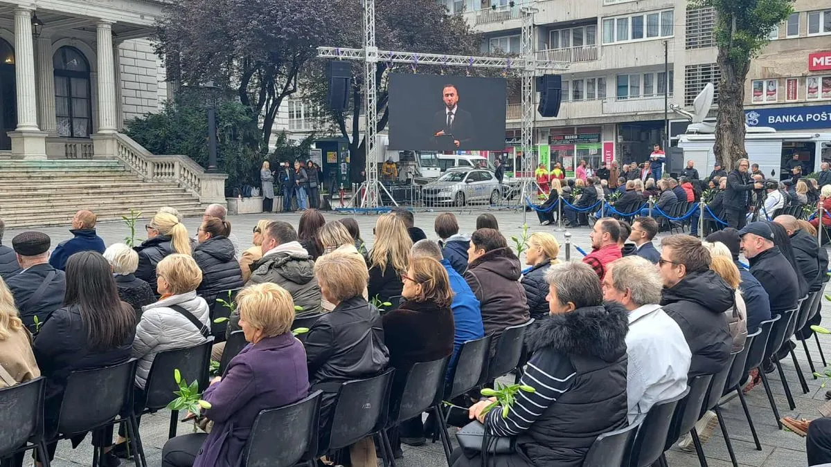 Specifičnost njegovog glasa ostat će upamćena zauvijek, i stihovi njegovih pjesama pjevat će se još dugo..