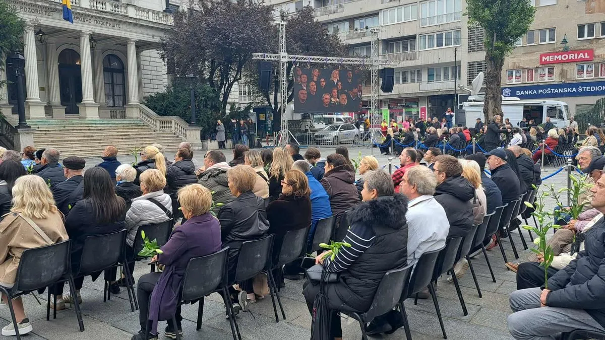 Specifičnost njegovog glasa ostat će upamćena zauvijek, i stihovi njegovih pjesama pjevat će se još dugo..