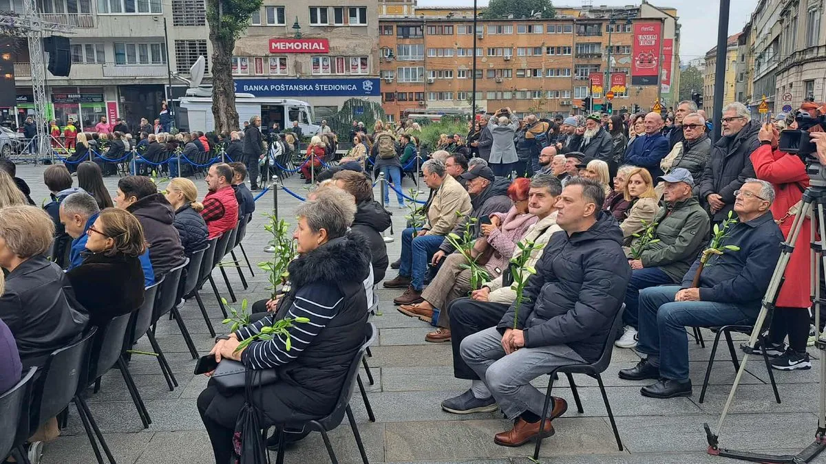 Specifičnost njegovog glasa ostat će upamćena zauvijek, i stihovi njegovih pjesama pjevat će se još dugo..